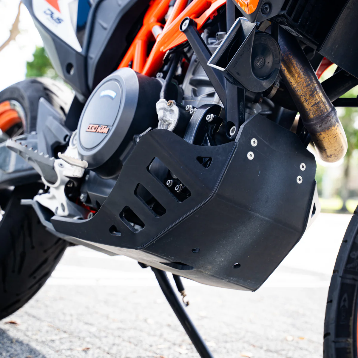 2021 KTM 690 SMC - Image 3