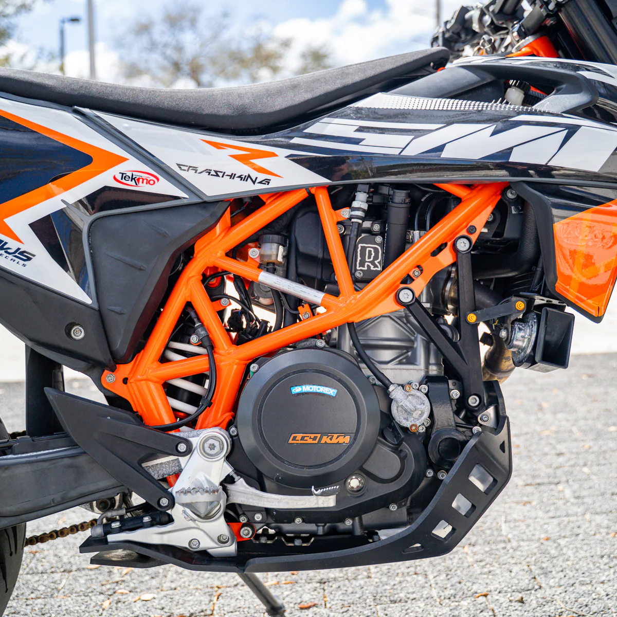 2021 KTM 690 SMC - Image 7