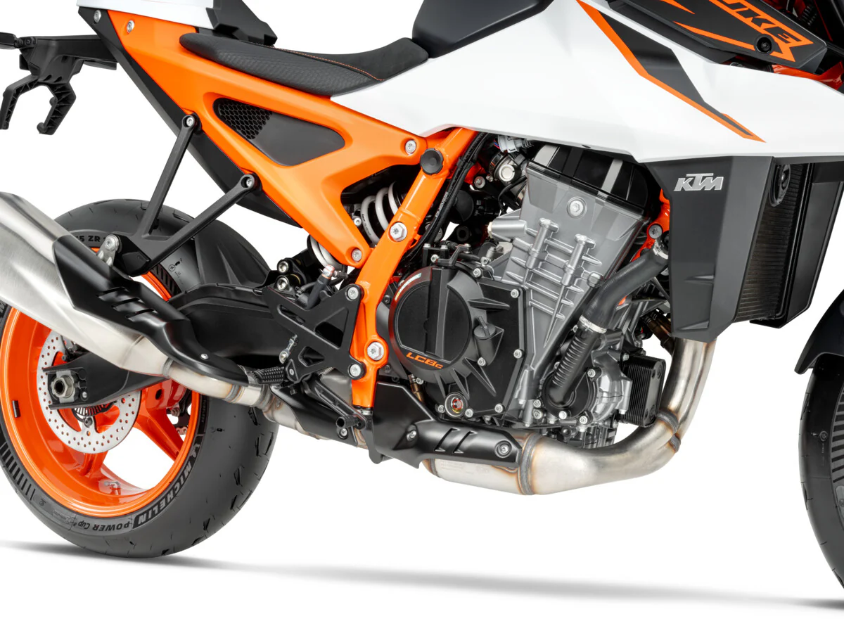 2026 KTM 990 DUKE R - Image 7