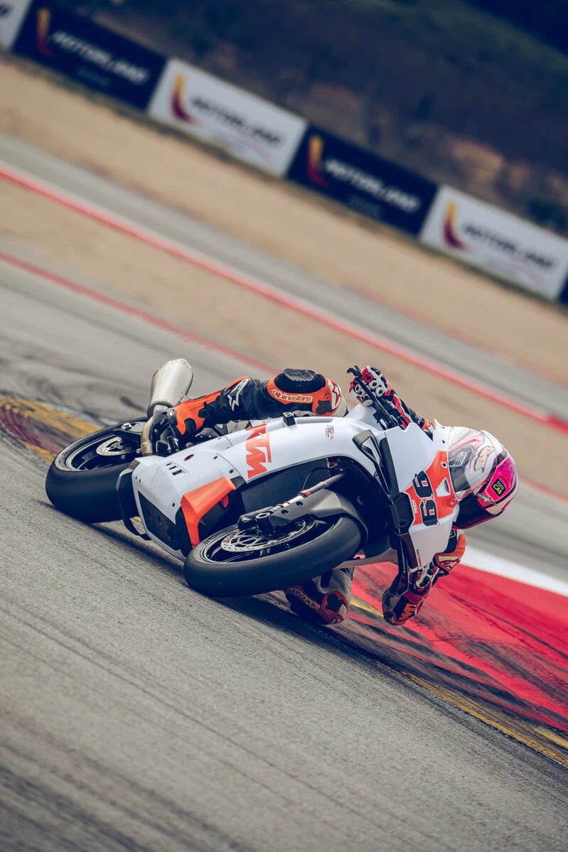 2026 KTM 990 RC R TRACK - Image 28